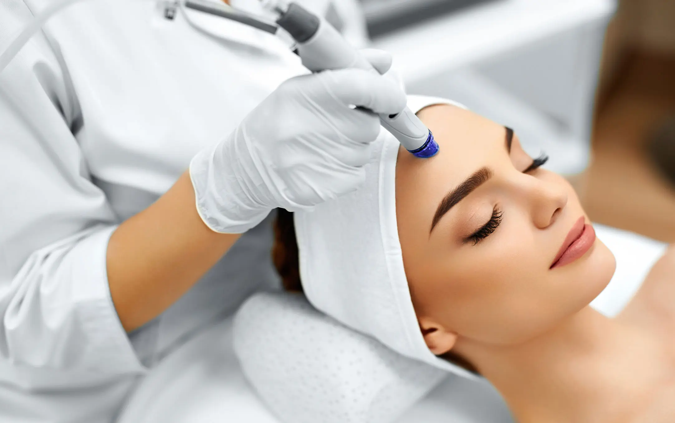 What Is Collagen Lift Therapy and How Can It Help Ageing, Loose Skin Ham?